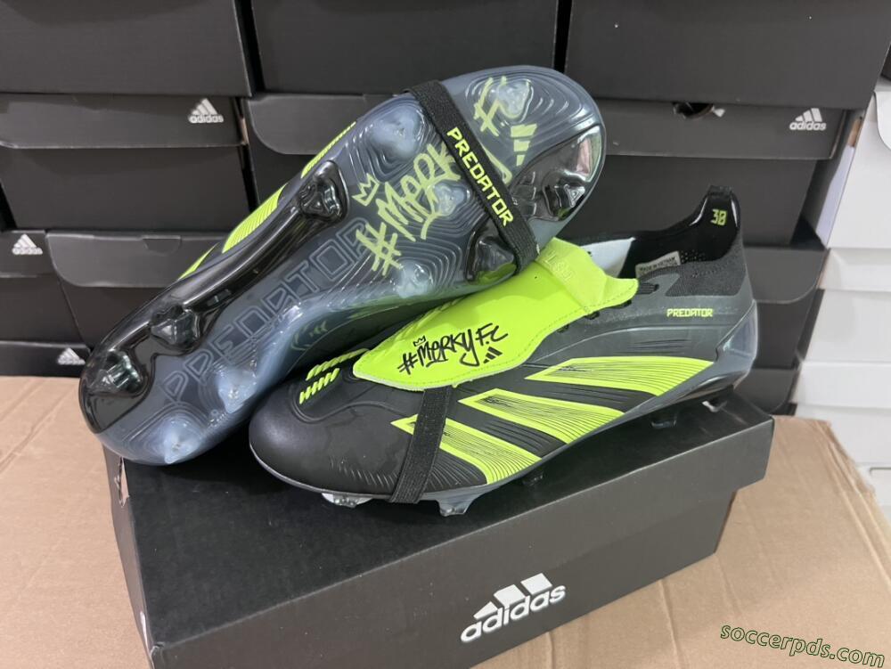 Adidas Predator Elite Foldover Tongue FG Low-Tops Football Boots - Black/Yellow/Blue