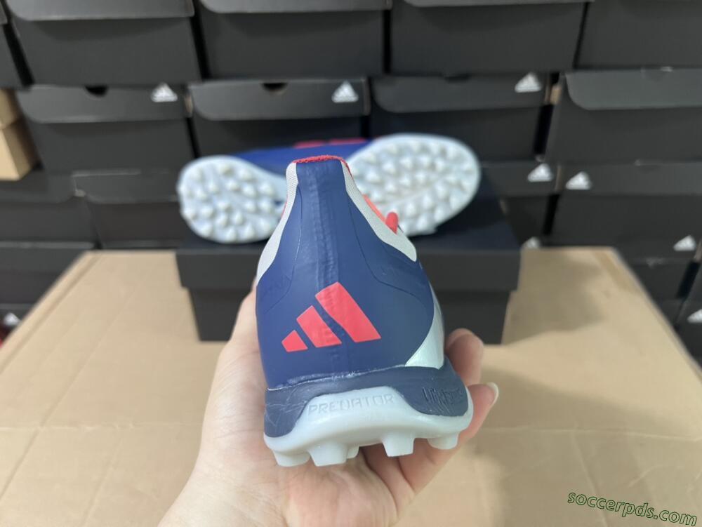 Adidas Predator 24 Elite TF Low-Tops Football Shoes - Silver/Blue/Red