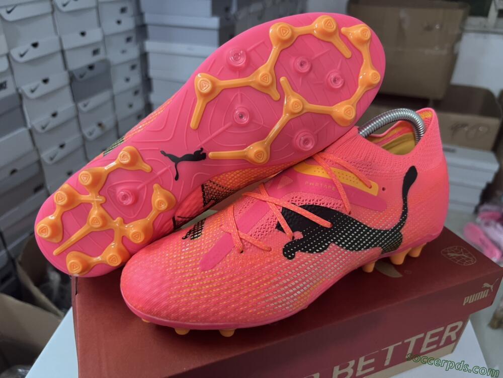 Puma Future Ultimate MG Low-Tops Football Boots - Red/Black/Orange