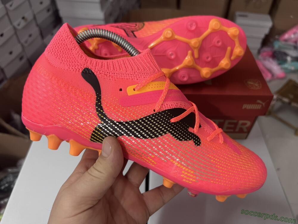 Puma Future Ultimate MG Low-Tops Football Boots - Red/Black/Orange