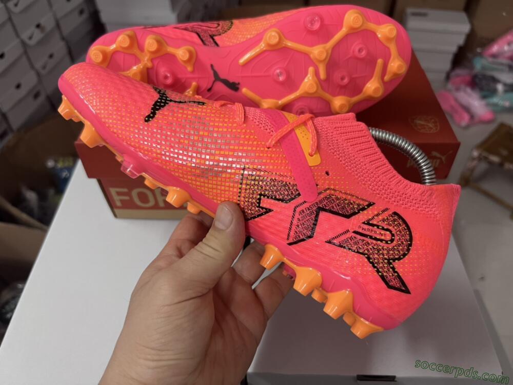 Puma Future Ultimate MG Low-Tops Football Boots - Red/Black/Orange
