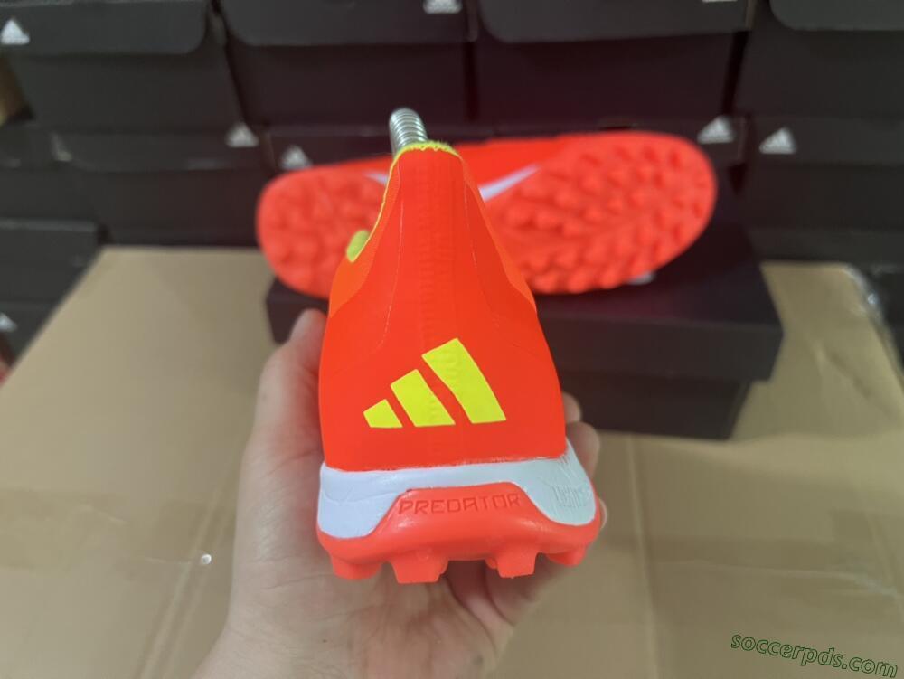 Adidas Predator 24 Elite TF Low-Tops Football Shoes - Red/Black/White