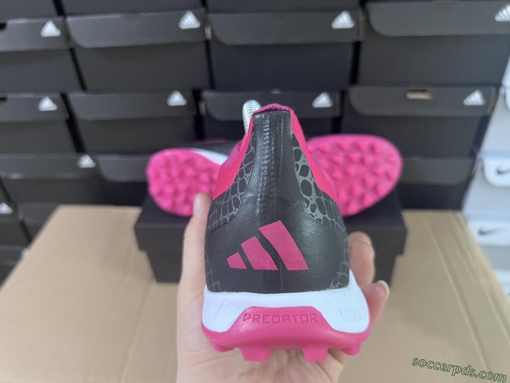 Adidas Predator 24 Elite TF Low-Tops Football Shoes - Black/Red/White