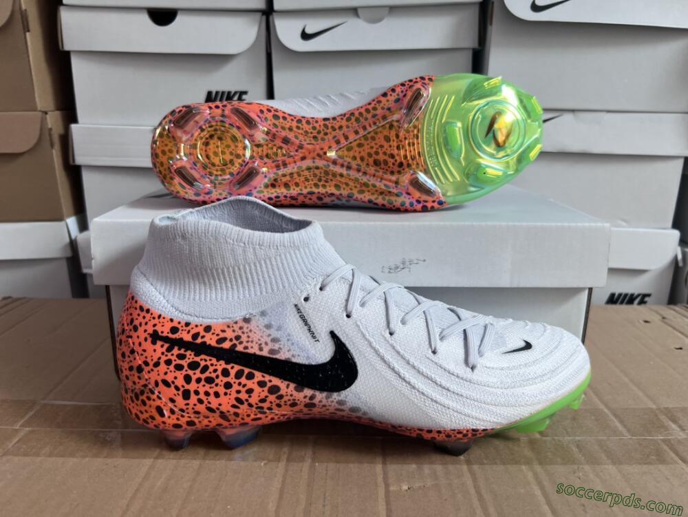 Nike Phantom Luna Elite NU FG High-Tops Football Boots - White/Black/Orange