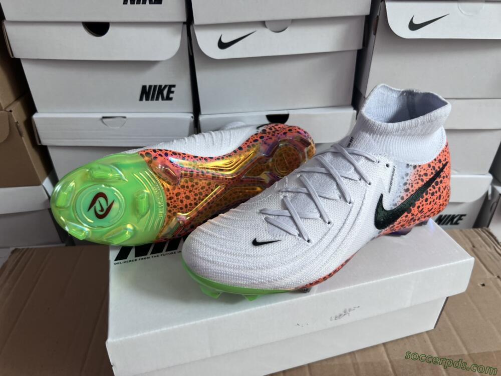 Nike Phantom Luna Elite NU FG High-Tops Football Boots - White/Black/Orange