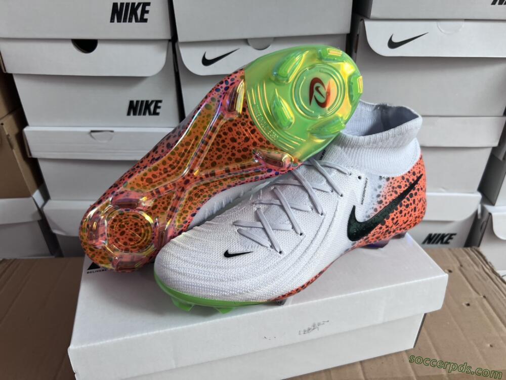 Nike Phantom Luna Elite NU FG High-Tops Football Boots - White/Black/Orange