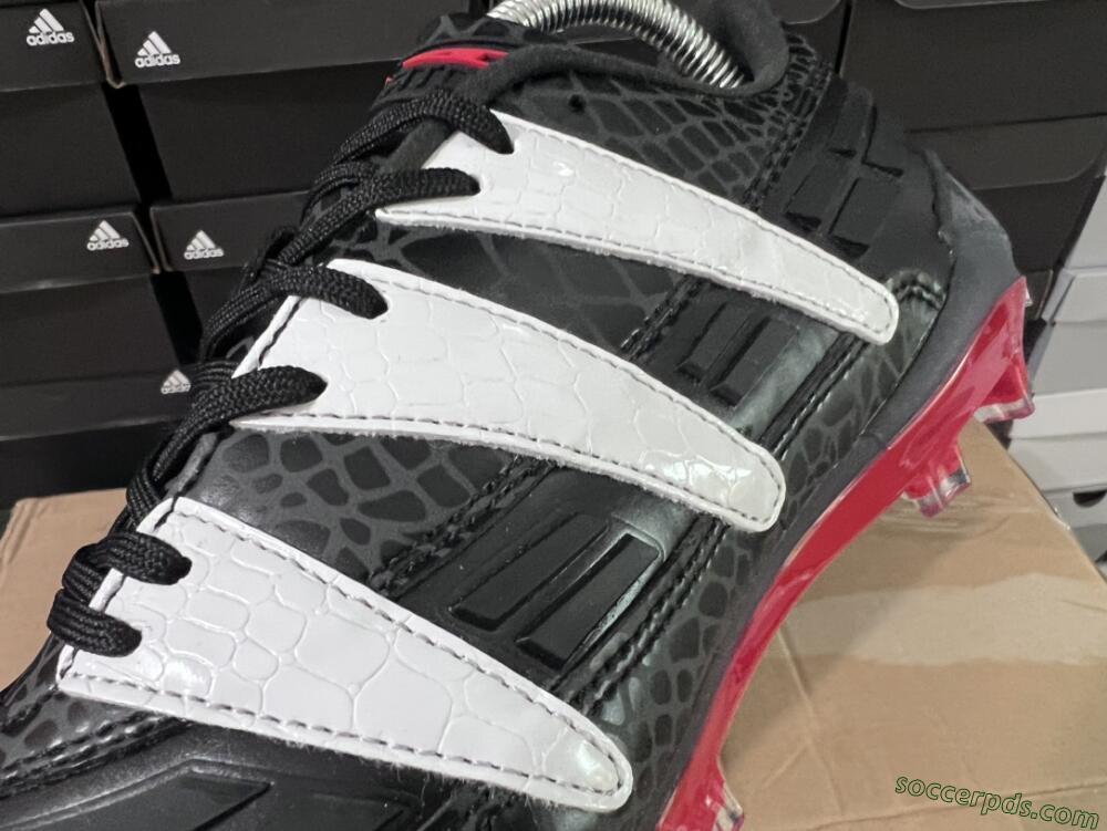 Adidas Predator Accelerator 94 FG Low-Tops Football Boots - Black/White/Red