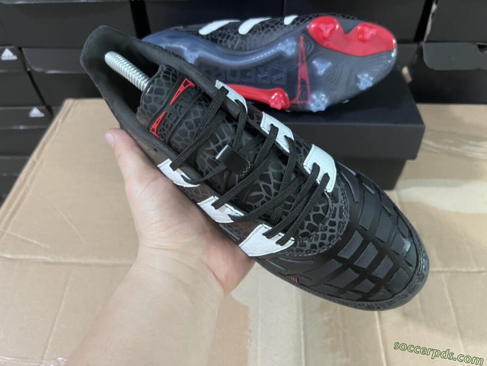 Adidas Predator Accelerator 94 FG Low-Tops Football Boots - Black/White/Red