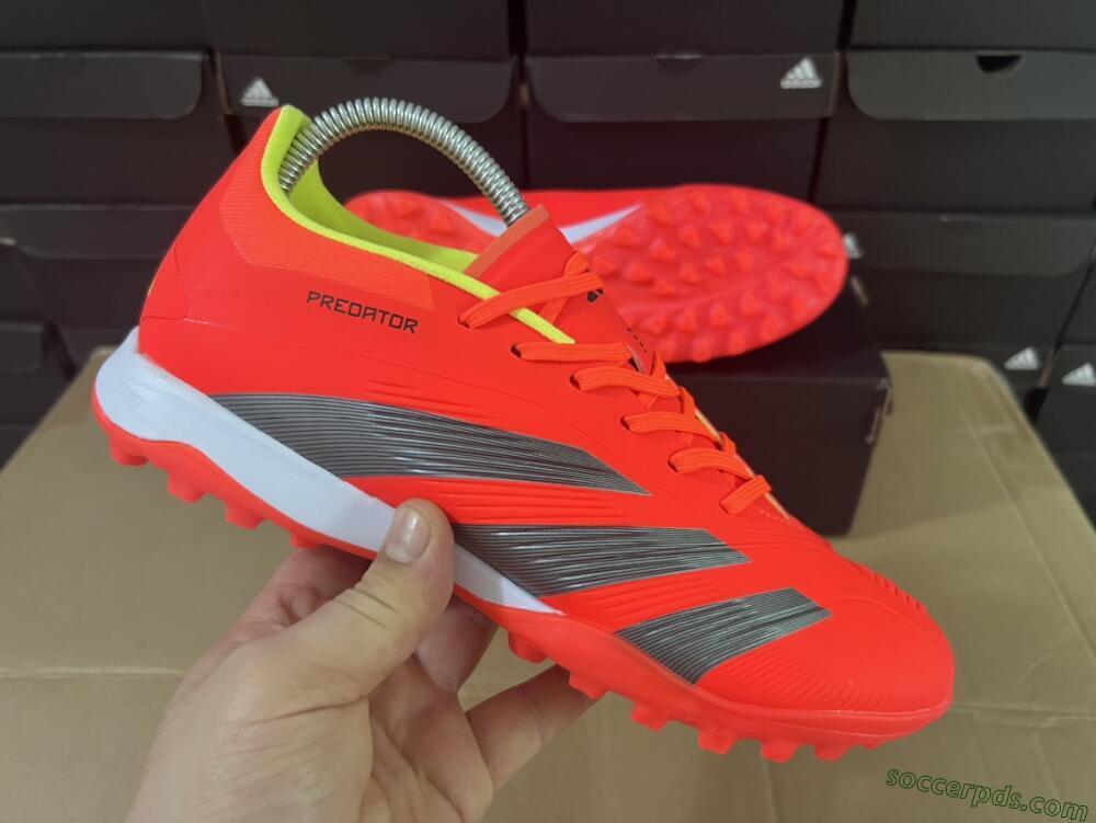 Adidas Predator Elite TF Low-Tops Football Shoes - Red/Black/White