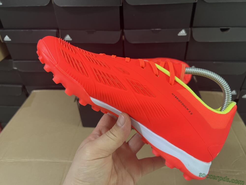 Adidas Predator Elite TF Low-Tops Football Shoes - Red/Black/White