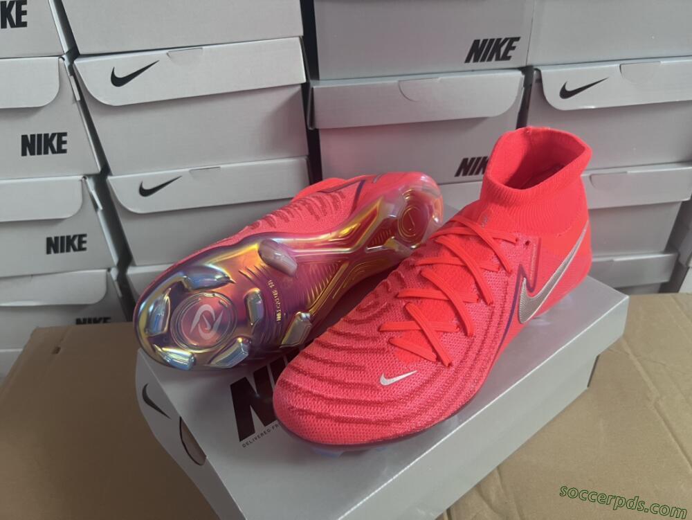 Nike Phantom Luna Elite FG High-Tops Football Boots - Red/Black/Gold