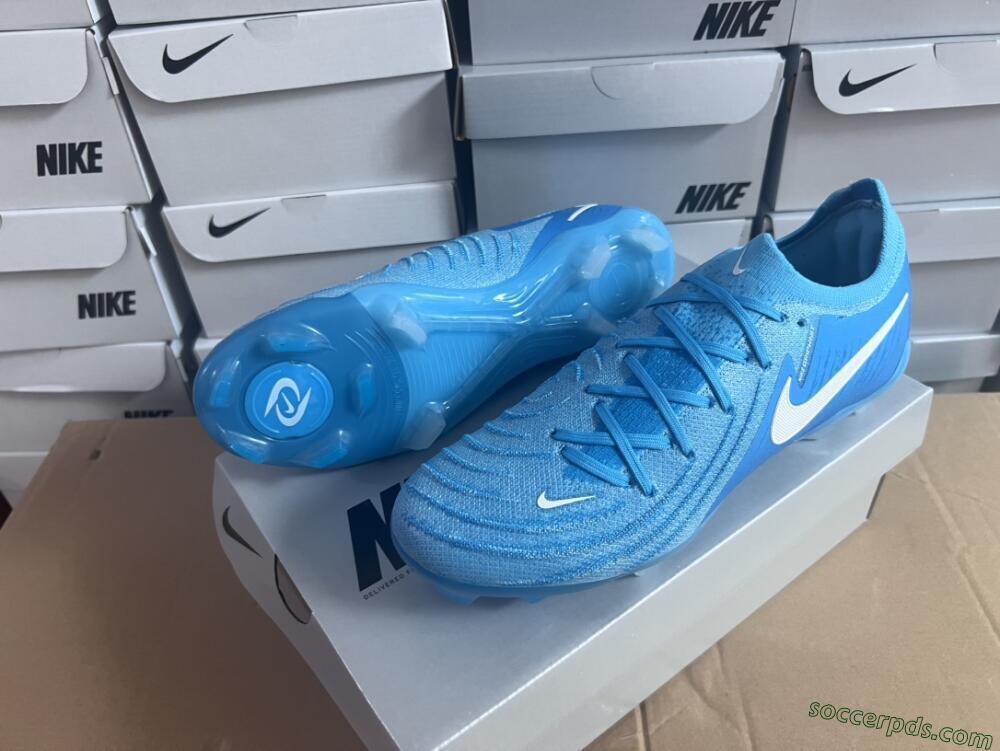 Nike Phantom Luna Elite NU FG Low-Tops Football Boots - Light Blue/White