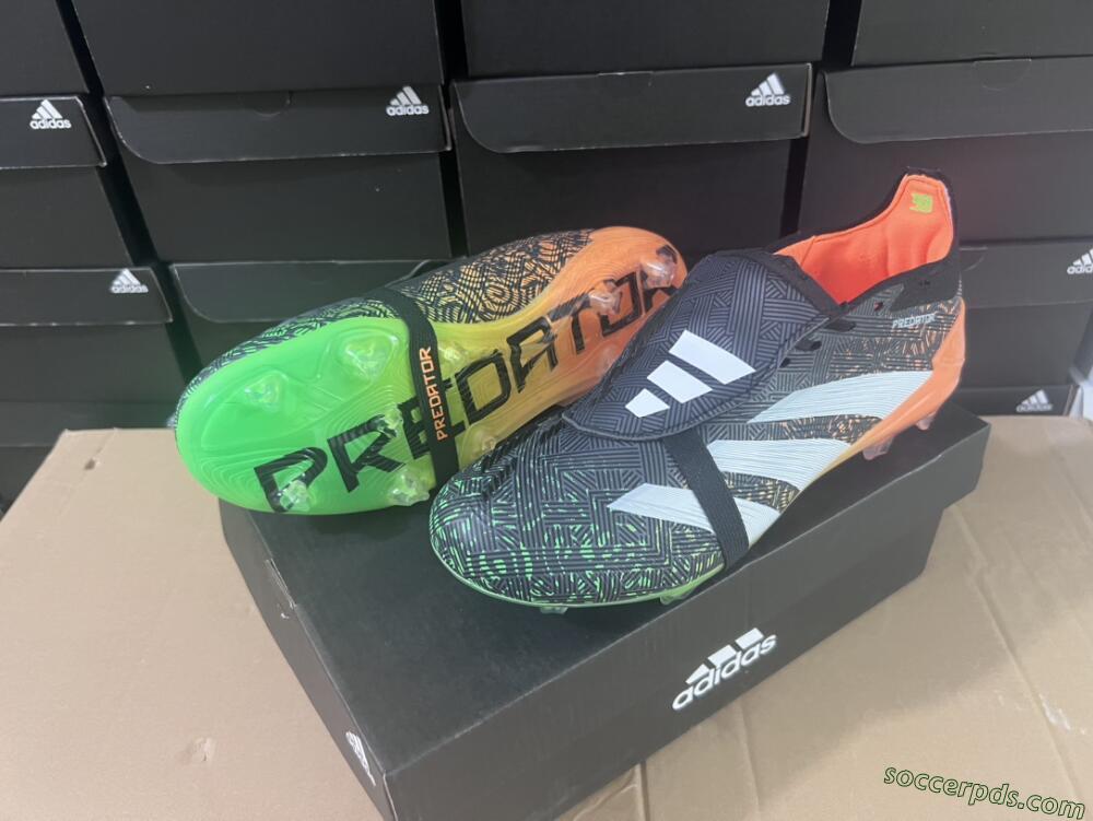 Adidas Predator Elite Foldover Tongue FG Low-Tops Football Boots - Black/White/Green