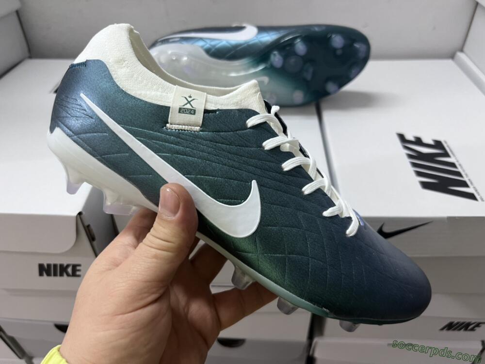 Nike Tiempo Legend 10 Elite FG Low-Tops Football Boots - Jade/White