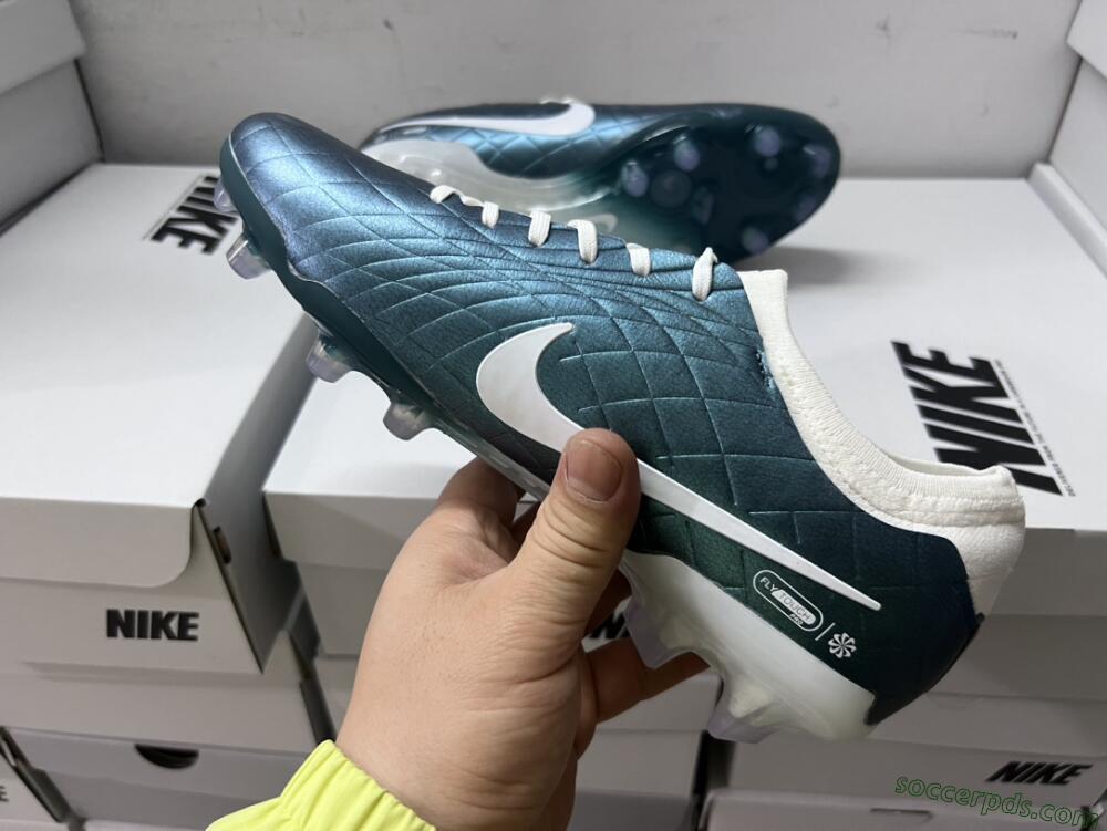 Nike Tiempo Legend 10 Elite FG Low-Tops Football Boots - Jade/White