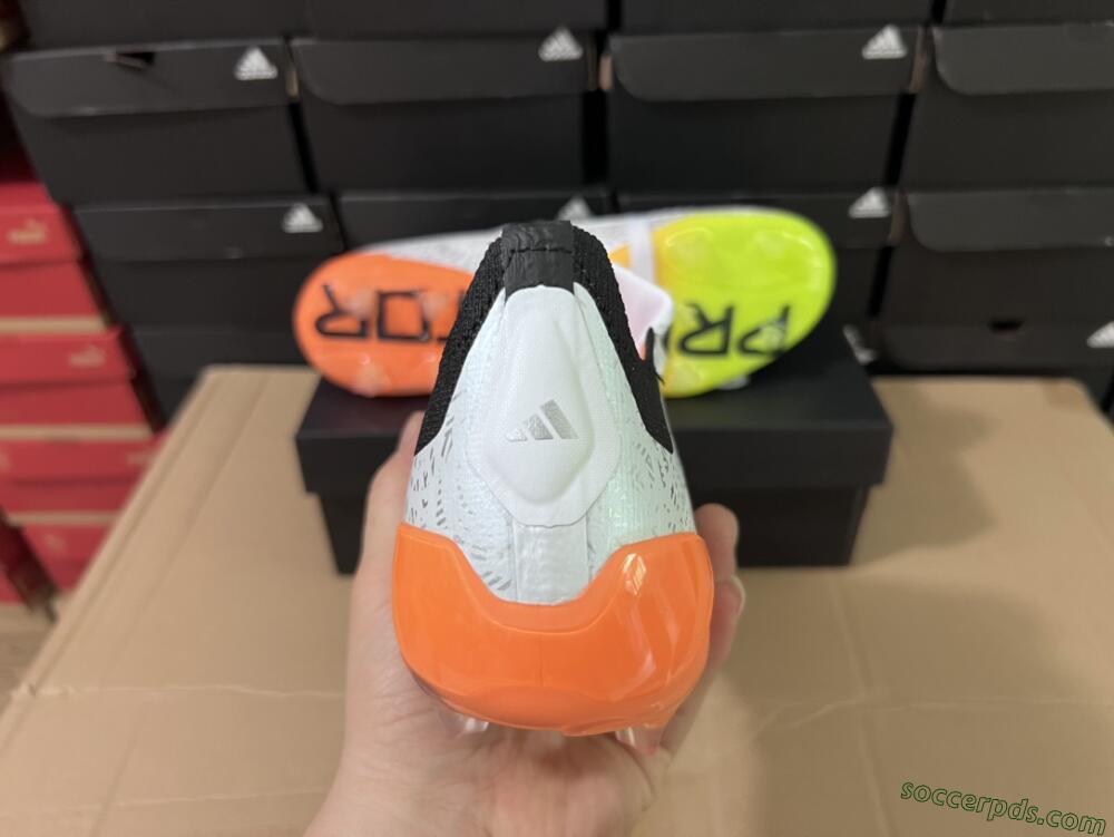 Adidas Predator Elite Foldover Tongue FG Low-Tops Football Boots - White/Black/Orange