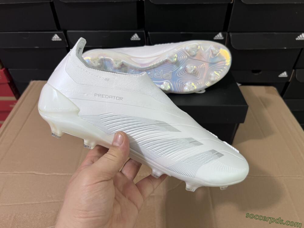 Adidas Predator Elite Laceless FG Low-Tops Football Boots - White/Silver