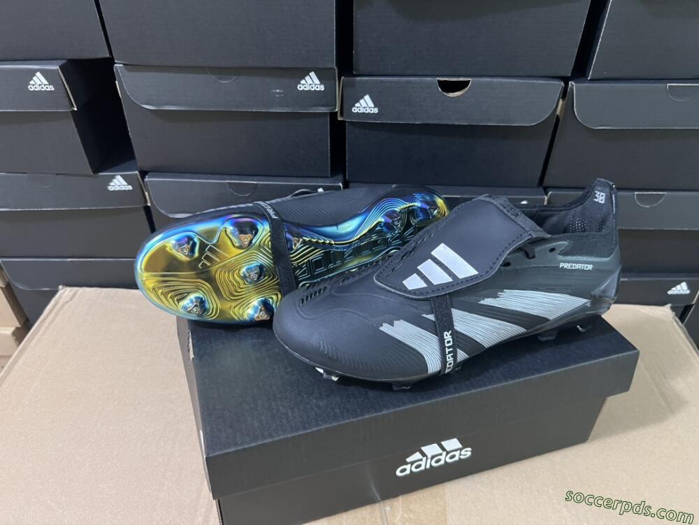 Adidas Predator Elite Foldover Tongue FG Low-Tops Football Boots - Black/Silver/Gold