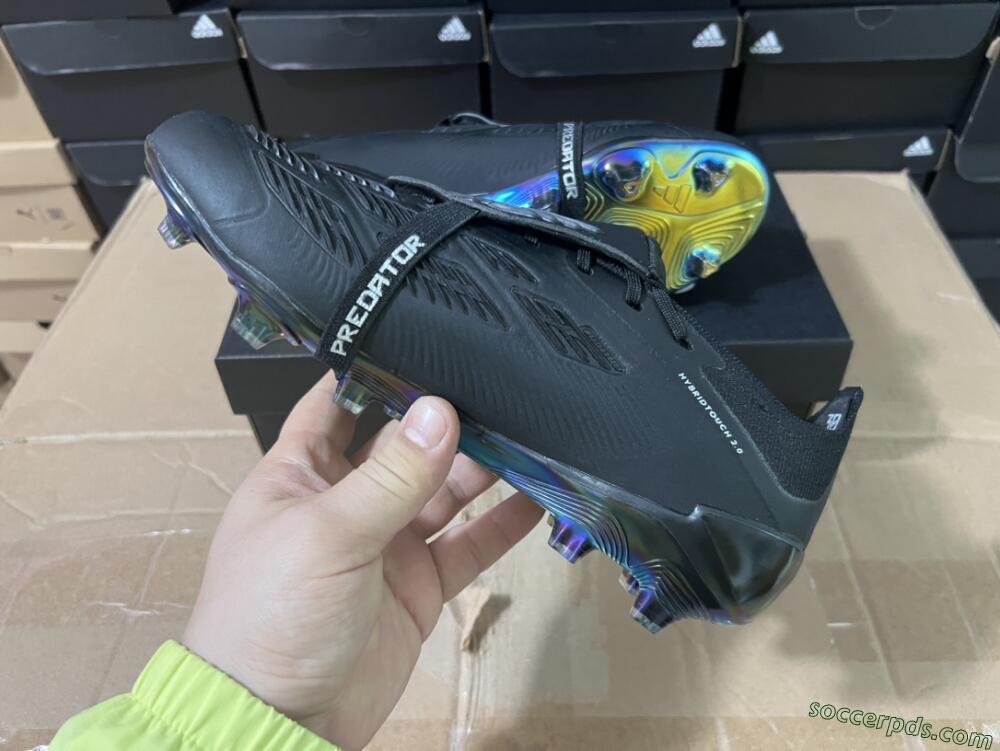 Adidas Predator Elite Foldover Tongue FG Low-Tops Football Boots - Black/Silver/Gold