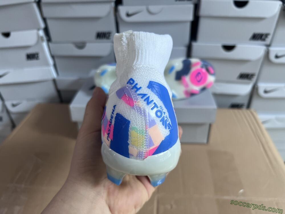 Nike Phantom Luna Elite NU FG High-Tops Football Boots - Beige/Blue/Yellow/Pink