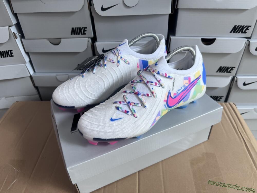 Nike Phantom Luna Elite NU FG Low-Tops Football Boots - Beige/Blue/Yellow/Pink