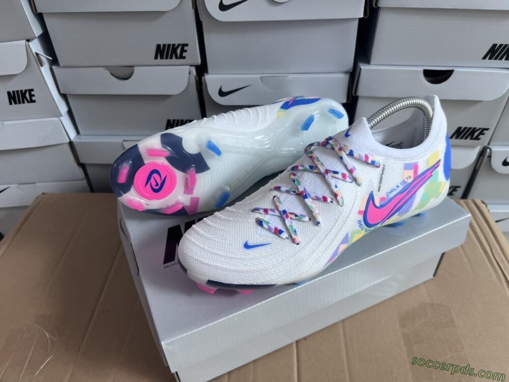 Nike Phantom Luna Elite NU FG Low-Tops Football Boots - Beige/Blue/Yellow/Pink