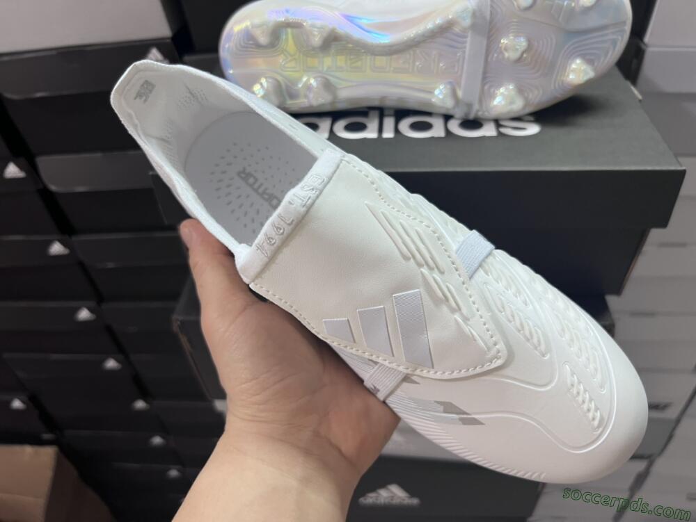 Adidas Predator Elite Foldover Tongue FG Low-Tops Football Boots - Beige/White/Silver