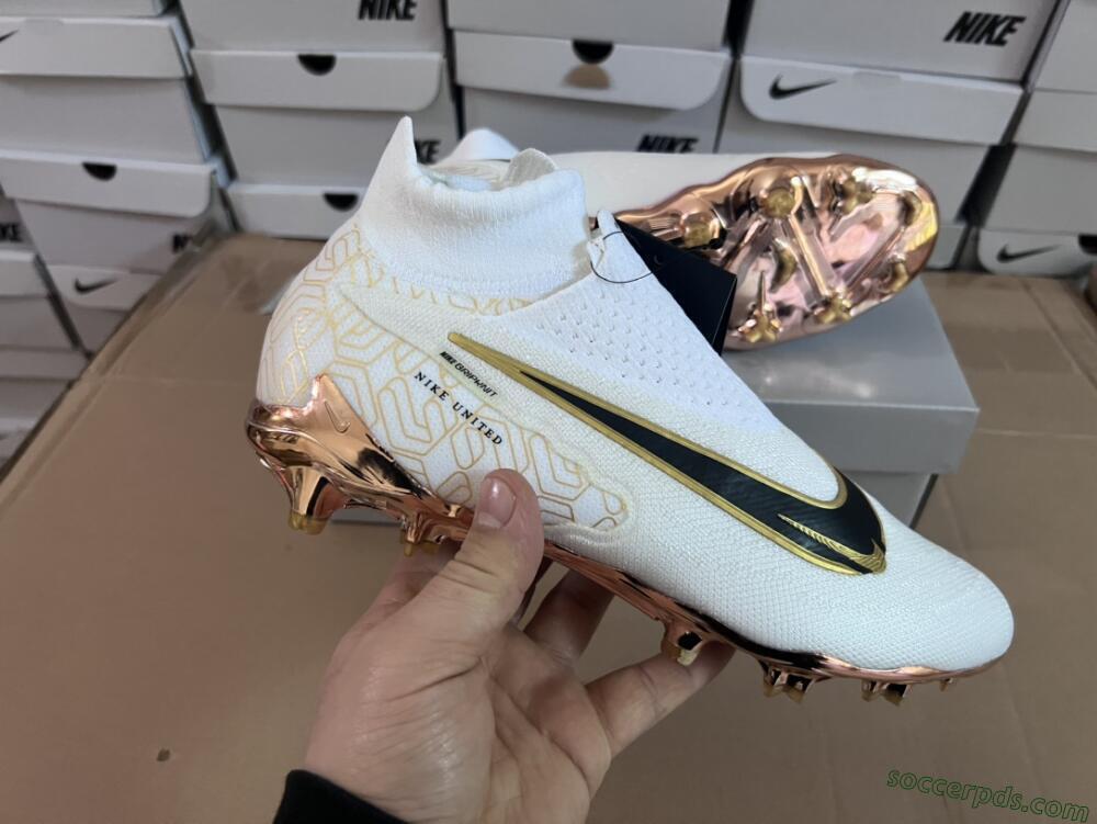Nike Phantom GX Elite DF Link United Golden Pack FG High-Tops Football Boots - White/Metallic Gold/Black