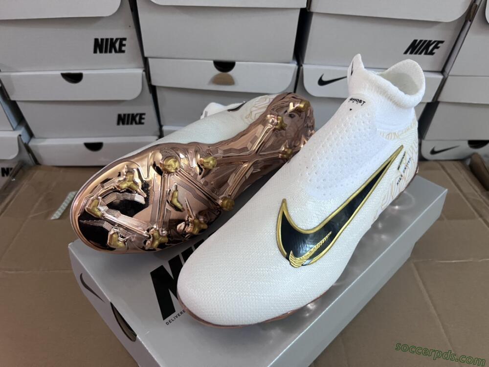 Nike Phantom GX Elite DF Link United Golden Pack FG High-Tops Football Boots - White/Metallic Gold/Black