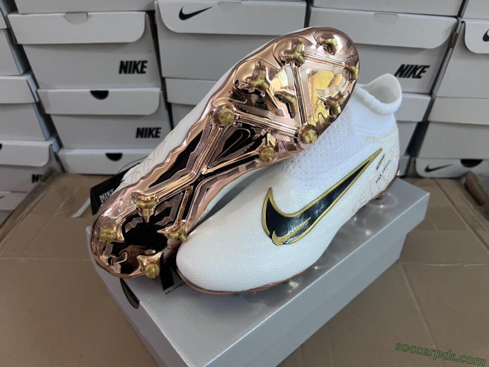 Nike Phantom GX Elite DF Link United Golden Pack FG High-Tops Football Boots - White/Metallic Gold/Black