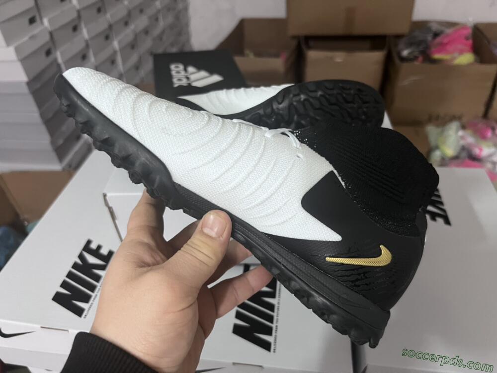 Nike Phantom Luna Elite NU FG High-Tops Football Boots - White/Black/Gold