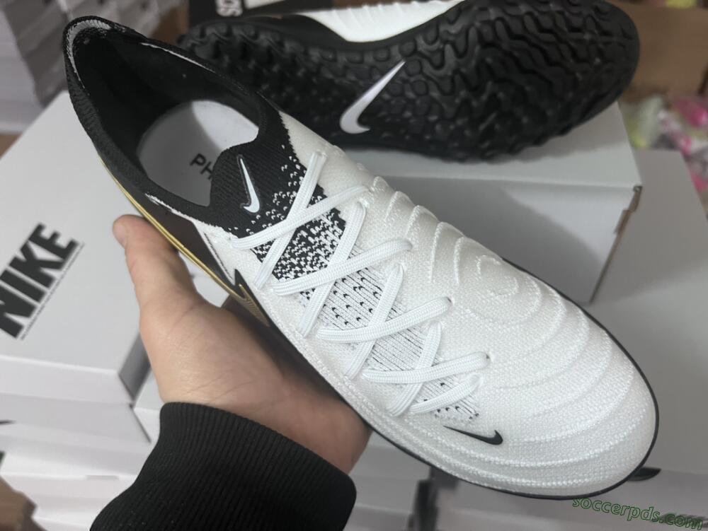 Nike Phantom Luna Elite NU FG Low-Tops Football Boots - White/Black/Gold