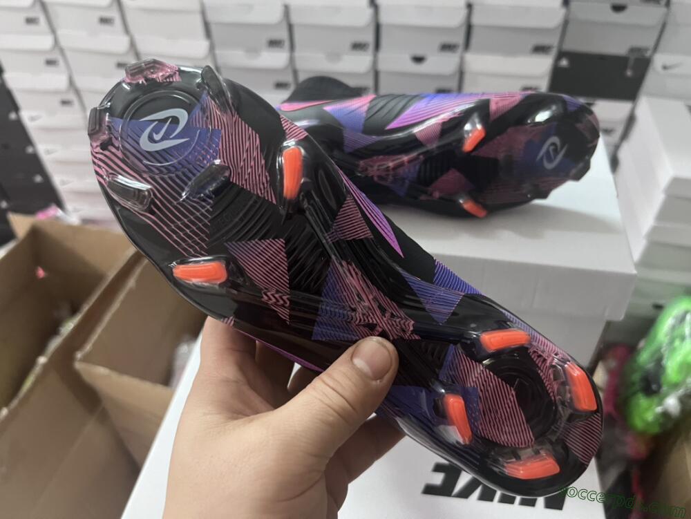 Nike Phantom Luna Elite FG High-Tops Football Boots - Black/Pink/Blue/Orange