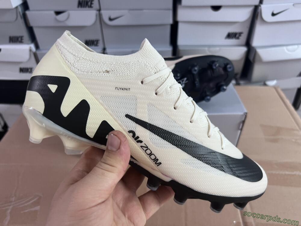 Nike Air Zoom Mercurial Vapor 15 Elite AG Low-Tops Football Boots - Beige/Black