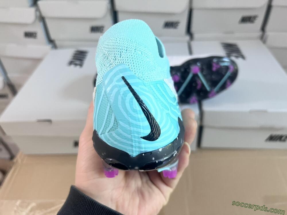 Nike Phantom GX Elite FG Low-Tops Football Boots - Silver/Blue/Purple/Black
