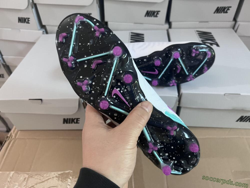 Nike Phantom GX Elite FG Low-Tops Football Boots - Silver/Blue/Purple/Black