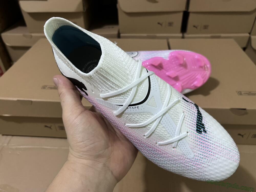 Puma Future Ultimate 2024 FG Low-Tops Football Boots - White/Pink/Blue/Black
