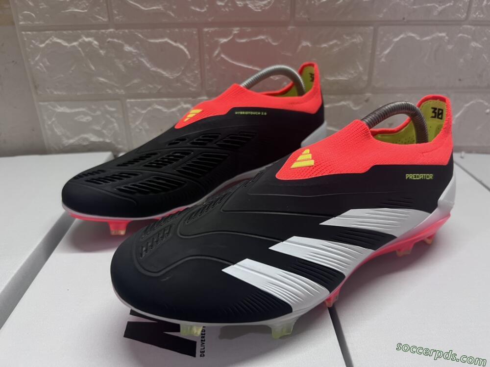 Adidas Predator Elite Laceless FG Low-Tops Football Boots - Black/White/Red