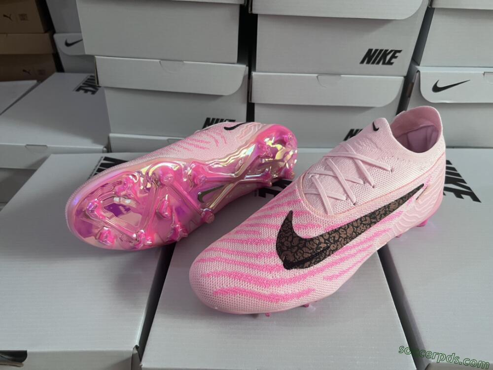 Nike Phantom GX Elite FG Low-Tops Football Boots - Pink/Black/Gold