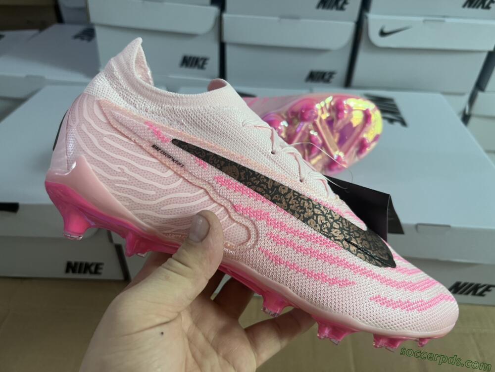 Nike Phantom GX Elite FG Low-Tops Football Boots - Pink/Black/Gold