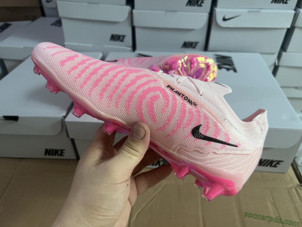 Nike Phantom GX Elite FG Low-Tops Football Boots - Pink/Black/Gold