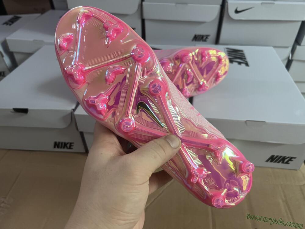 Nike Phantom GX Elite FG Low-Tops Football Boots - Pink/Black/Gold