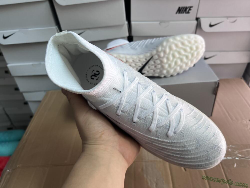 Nike Phantom Luna Elite NU TF High-Tops Football Shoes - White/Grey/Orange/Black