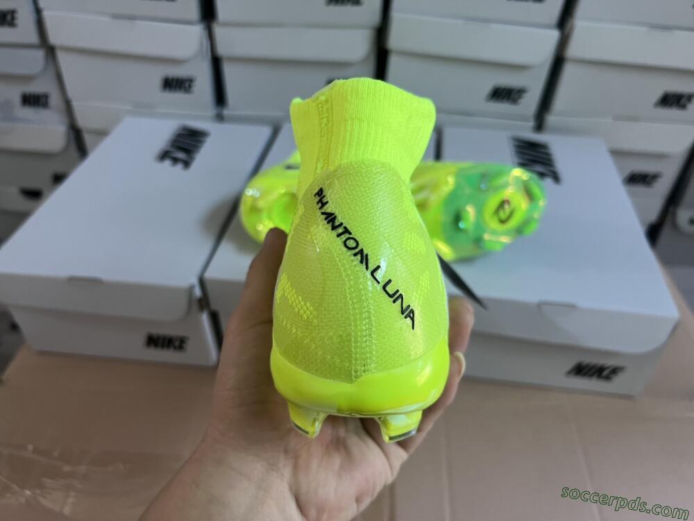 Nike Phantom Luna Elite FG High-Tops Football Boots - Green/Black/White