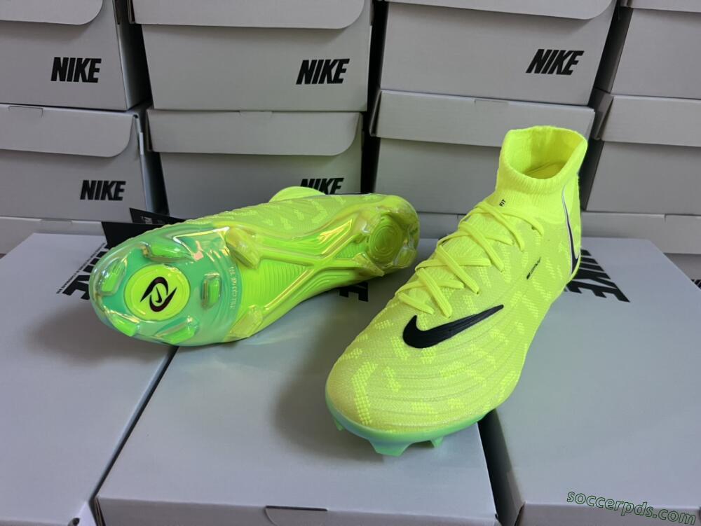 Nike Phantom Luna Elite FG High-Tops Football Boots - Green/Black/White
