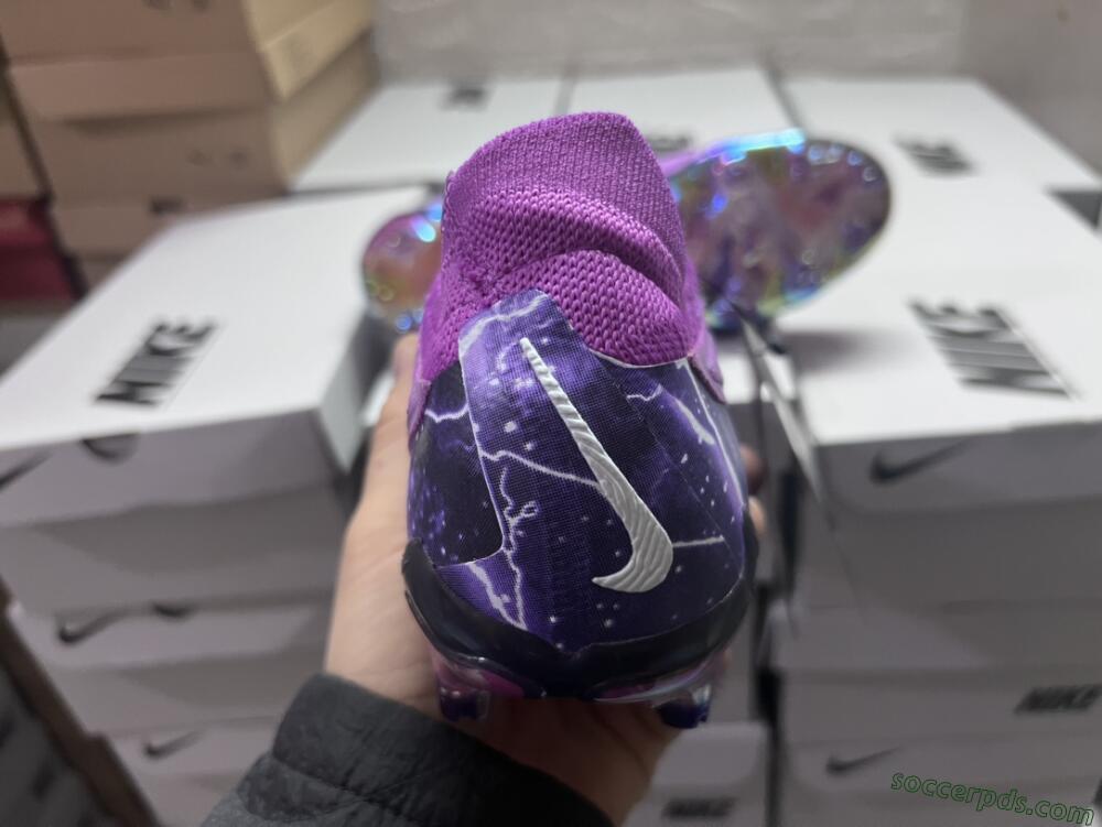 Nike Phantom GX Elite FG Low-Tops Football Boots - Purple/Black/White/Gold