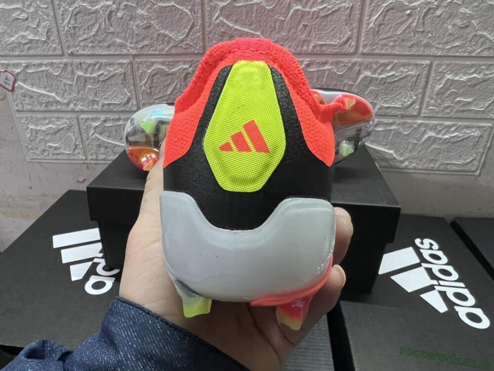 Adidas Predator Elite Foldover Tongue FG Low-Tops Football Boots - White/Black/Red