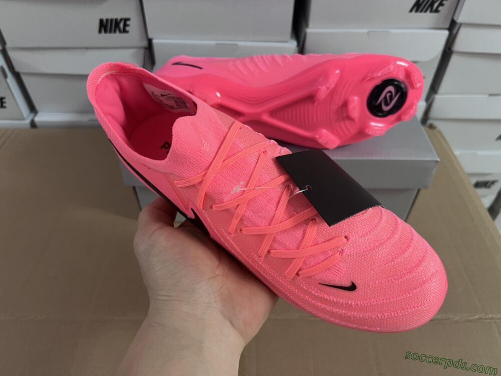 Nike Phantom Luna 2 Elite LV8 FG Low-Tops Football Boots - Red/Black/Pink