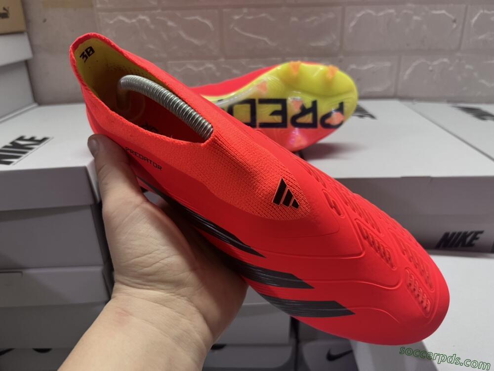 Adidas Predator Accuracy+ FG Low-Tops Football Boots - Red/Black/Blue