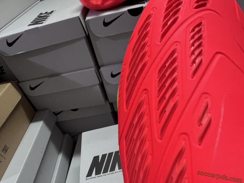 Adidas Predator Accuracy+ FG Low-Tops Football Boots - Red/Black/Blue